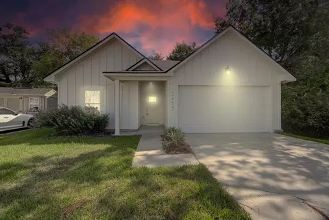 2355 Pecan St, Beaumont, TX 77701
