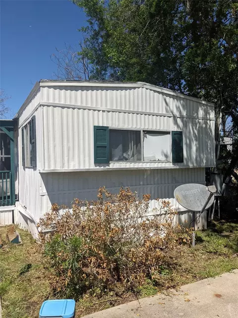 4106 W Cedar Bayou Lynchburg Rd #1, Baytown, TX 77521