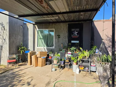 Exterior - 109 Masterson Rd, Laredo, TX 78046 photo 2 of 9