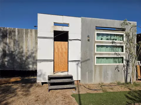 Exterior - 109 Masterson Rd, Laredo, TX 78046 photo 6 of 9