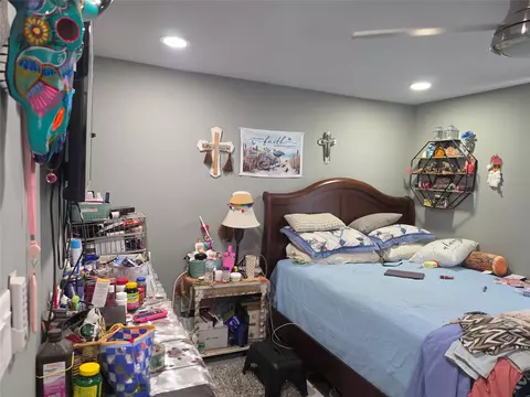 Bedroom - 109 Masterson Rd, Laredo, TX 78046 photo 4 of 4