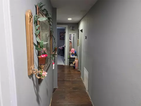 Entry Way - 109 Masterson Rd, Laredo, TX 78046 photo 1 of 1