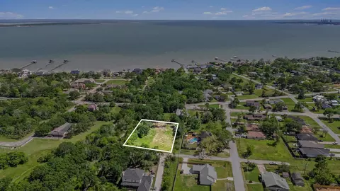 508 Donaldson St, La Porte, TX 77571