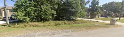 818 Wiley Dr, Magnolia, TX 77354