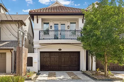 2017 Driscoll St #A, Houston, TX 77019
