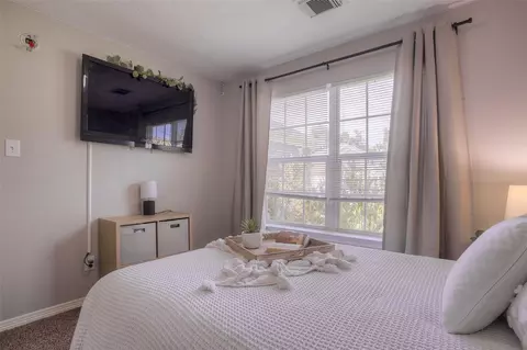 Bedroom - 5049 Willow Point Dr, Conroe, TX 77303 photo 10 of 10