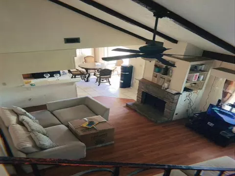Living - 2901 Peach Ln, Pasadena, TX 77502 photo 1 of 2