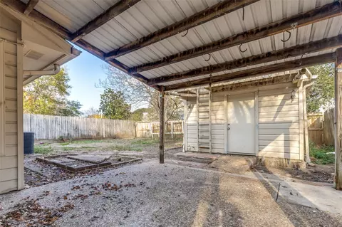 Exterior - 24010 Landing Way Dr, Spring, TX 77373 photo 2 of 9