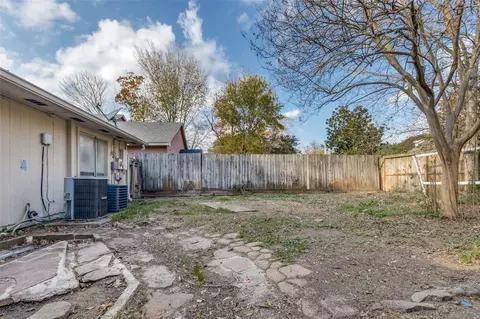 Exterior - 24010 Landing Way Dr, Spring, TX 77373 photo 3 of 9