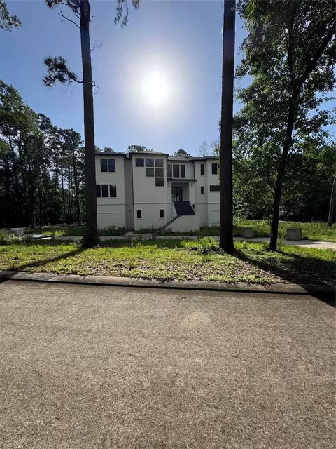 2 Deer Ridge Estates Blvd, Houston, TX 77339