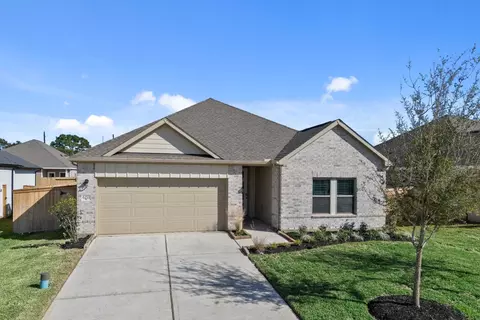 2349 Millican Dr, Dayton, TX 77535