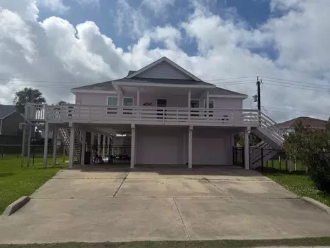 16527 Frances Drake Rd, Jamaica Beach, TX 77554