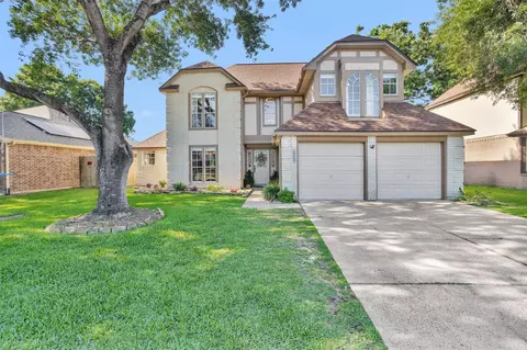 1417 S Heron Dr, Seabrook, TX 77586