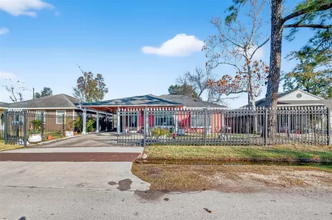 10313 Chadwick St, Houston, TX 77029
