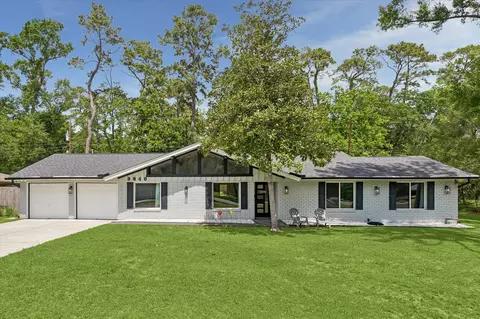9840 Warwana Rd, Houston, TX 77080