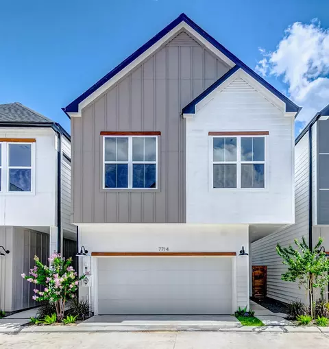 7706 Sky Dweller Dr, Houston, TX 77055