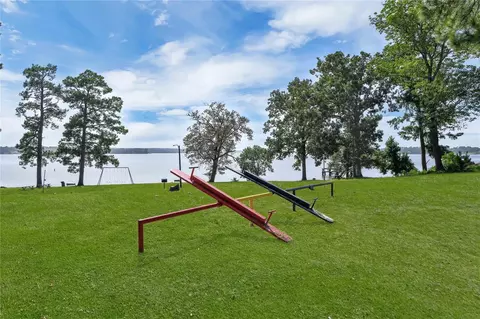 365 N Point Dr N, Trinity, TX 75862 photo 18