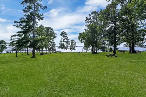 365 N Point Dr N, Trinity, TX 75862 photo 15