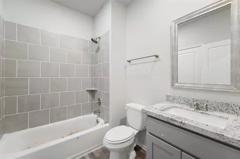 Bath - 369 Bryd Dr, Lufkin, TX 75901 photo 1 of 2