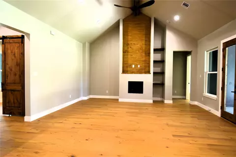 Living - 4 Lake Forest Dr, Conroe, TX 77384 photo 2 of 5