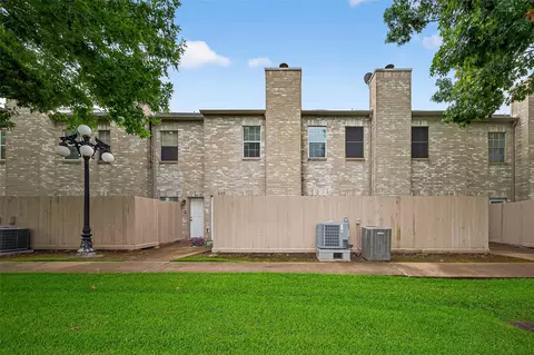 3200 Holly Hall St #3200, Houston, TX 77054