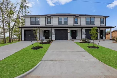 706 Universal St, Navasota, TX 77868