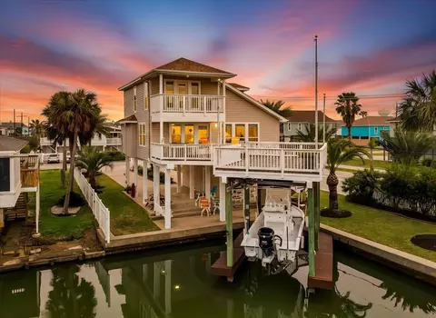21928 Lampasas Dr, Galveston, TX 77554