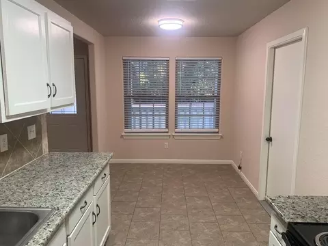 10855 Royal Pnes, Conroe, TX 77303 photo 8