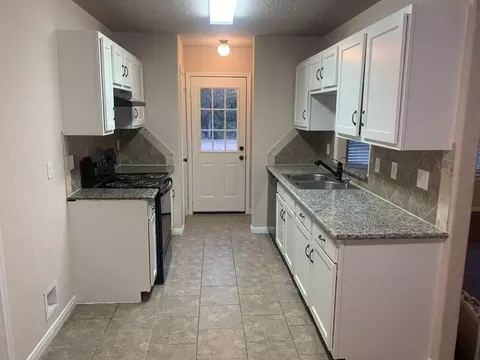 10855 Royal Pnes, Conroe, TX 77303 photo 7