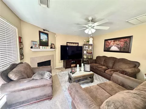 Living - 5107 Bright Oak Ct, Spring, TX 77373 photo 3 of 4