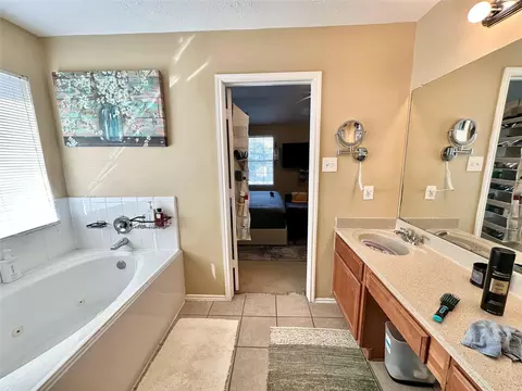 Bath - 5107 Bright Oak Ct, Spring, TX 77373 photo 1 of 3