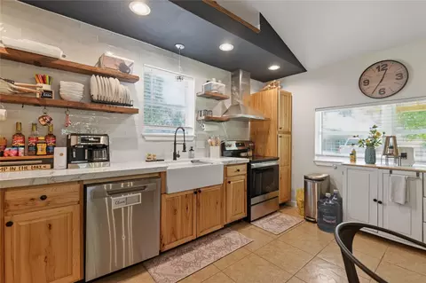 Kitchen - 272 Sassafras Dr, Trinity, TX 75862 photo 4 of 4