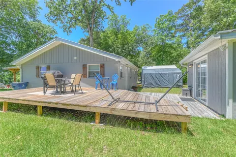 Exterior - 272 Sassafras Dr, Trinity, TX 75862 photo 6 of 8