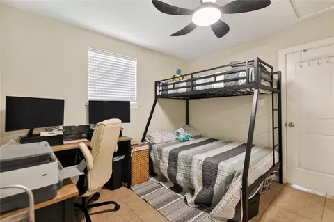Bedroom - 272 Sassafras Dr, Trinity, TX 75862 photo 3 of 4