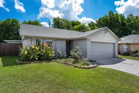 11763 Cliveden Dr, Houston, TX 77066