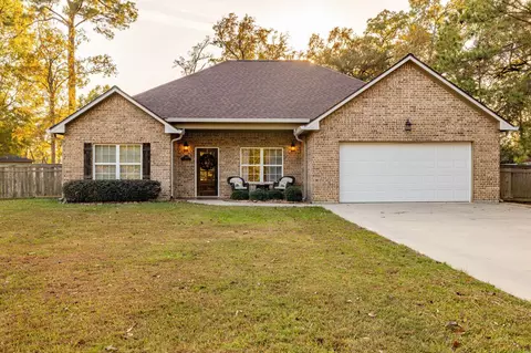 203 Lariat Ln, Livingston, TX 77351
