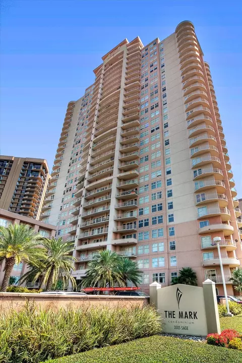 3505 Sage Rd #1104, Houston, TX 77056