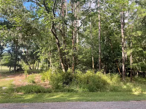 11 Crown Dr, Coldspring, TX 77331
