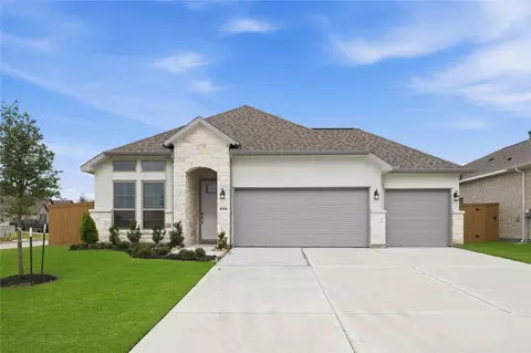 2713 Mackinac Bay Dr, La Marque, TX 77568