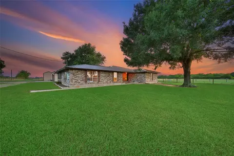 34303 Brumlow Rd, Waller, TX 77484
