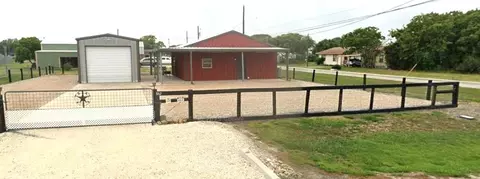 582 Peach St, Matagorda, TX 77457