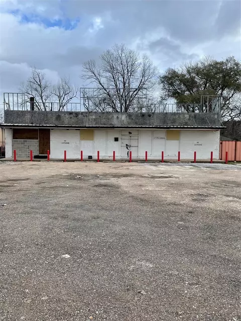 6726 W Montgomery Rd, Houston, TX 77091
