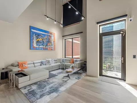 5005 Hidalgo Street St #613, Houston, TX 77056