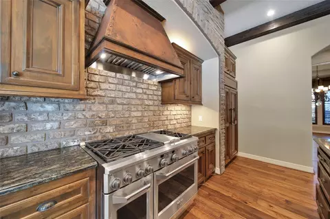 Kitchen - 6803 Star Ledge Ct, Spring, TX 77389 photo 2 of 4