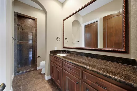 Bath - 6803 Star Ledge Ct, Spring, TX 77389 photo 6 of 6