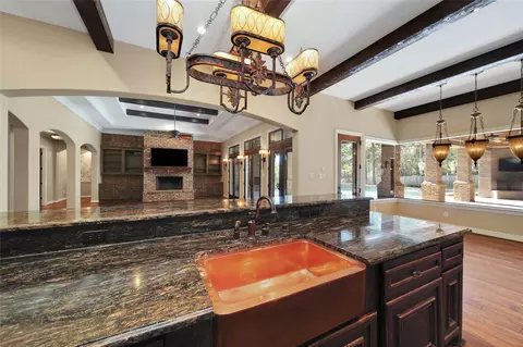 Kitchen - 6803 Star Ledge Ct, Spring, TX 77389 photo 3 of 4