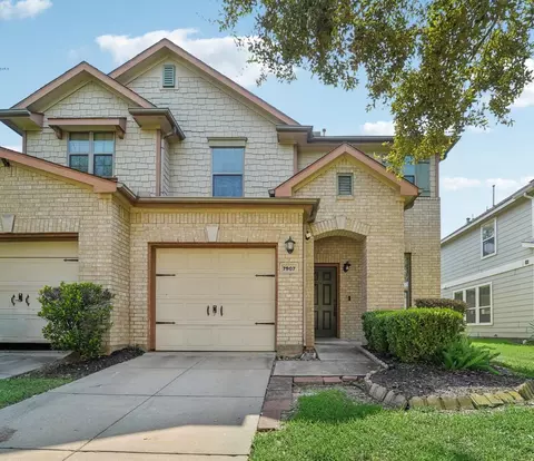 7907 Barnes Ridge Ln, Houston, TX 77072
