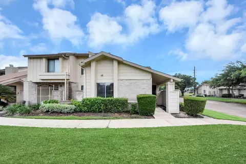 13603 Hollowgreen Dr #145, Houston, TX 77082