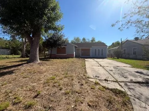 5714 Groveton St, Houston, TX 77033