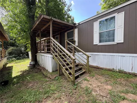 14128 Shadow Bay Dr, Willis, TX 77318